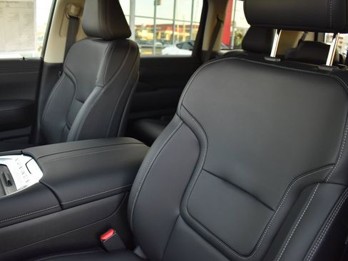 New 2026 Nissan Armada SV RWD image 16