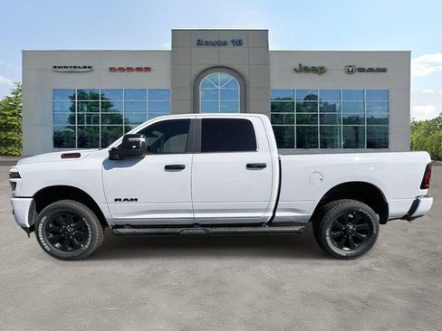New 2026 RAM 2500 Big Horn AWD/4WD image 5
