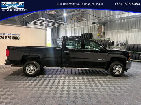 Used 2017 Chevrolet Silverado 2500 W/T AWD/4WD image 4