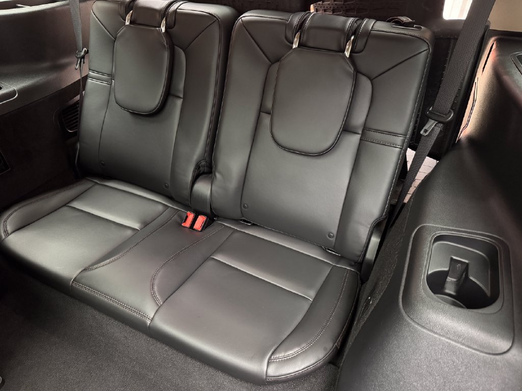 Used 2024 Lincoln Aviator AWD w/ Premium Package image 27