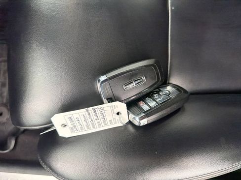 Certified 2020 Lincoln Continental AWD w/ Convenience Package image 31