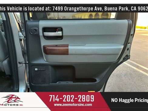 Used 2013 Toyota Sequoia Platinum RWD image 60