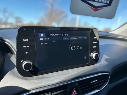 Used 2023 Hyundai Santa Fe SE image 12