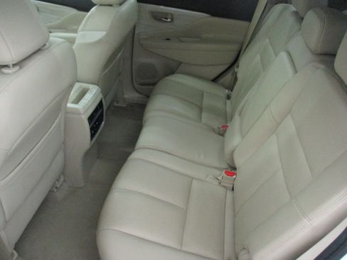 Used 2015 Nissan Murano Platinum w/ Platinum Technology Package image 13