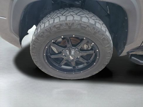 Used 2022 Toyota Tundra SR5 AWD/4WD image 25