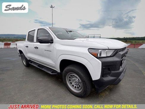 Used 2023 Chevrolet Colorado W/T RWD image 1