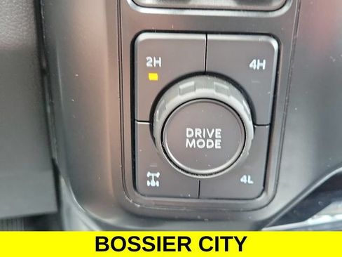Used 2023 Ford F250 Lariat w/ Sport Appearance Package AWD/4WD image 35