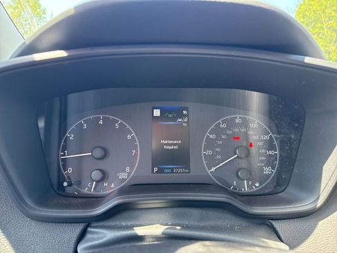 Used 2025 Toyota Corolla LE FWD image 10