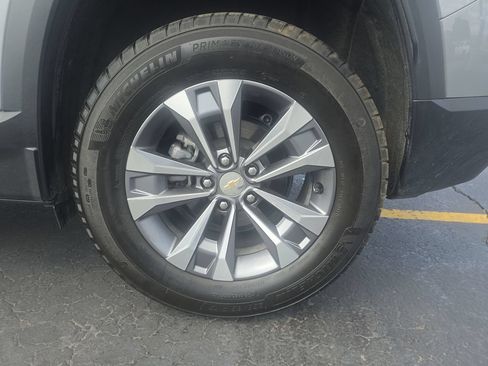 Used 2025 Chevrolet Equinox LT w/ Convenience Package II AWD/4WD image 34