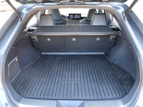 Used 2024 Toyota Venza Limited AWD/4WD image 34
