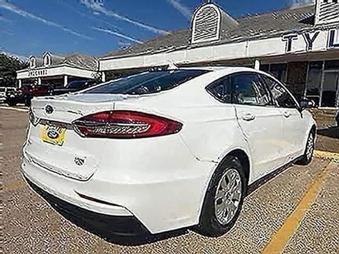 Used 2020 Ford Fusion S FWD image 4