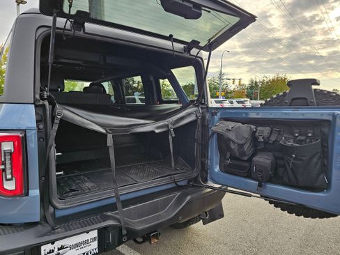 Used 2023 Ford Bronco Badlands AWD/4WD image 10