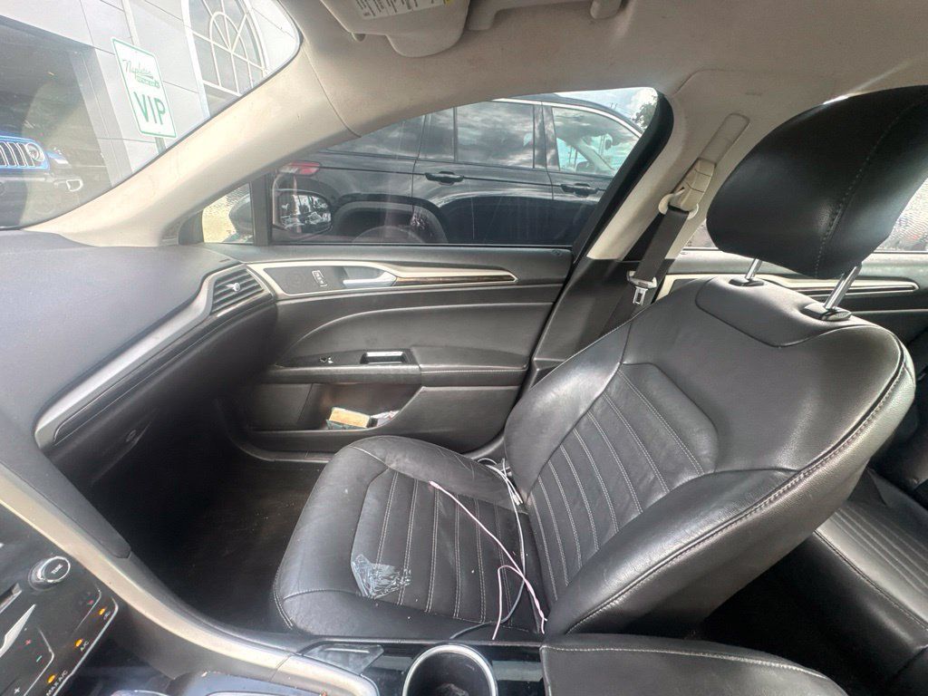 Used 2013 Ford Fusion SE FWD image 6