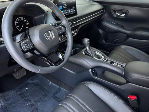 Used 2024 Honda HR-V EX-L image 4