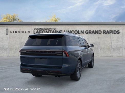 New 2026 Lincoln Navigator L Reserve AWD/4WD image 8