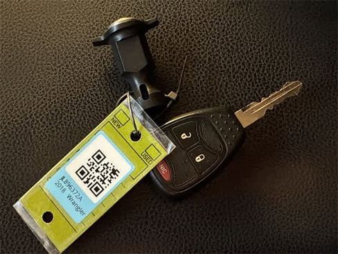 Used 2018 Jeep Wrangler Unlimited Sport S image 35