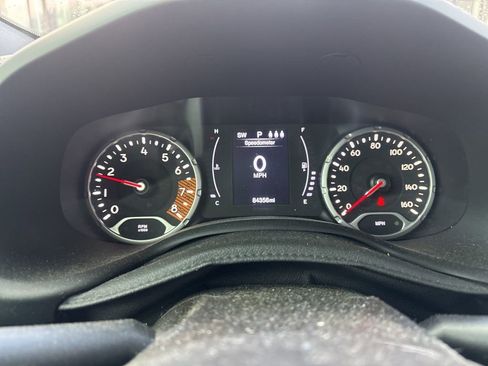 Used 2019 Jeep Renegade Sport w/ Sport Appearance Group image 13