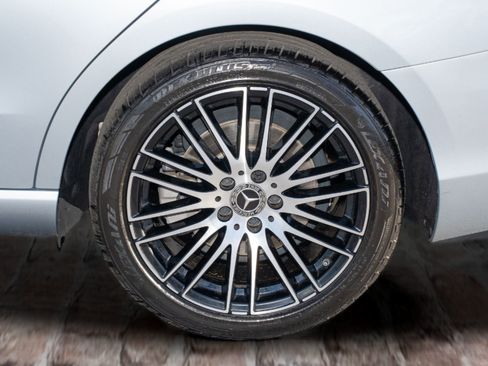 Used 2023 Mercedes-Benz C 300 C 300 w/ Exclusive Trim Package image 39