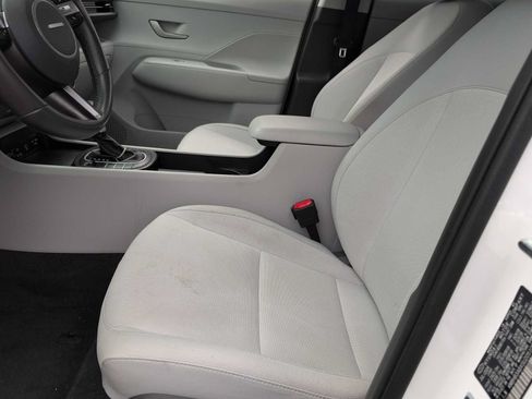 Used 2025 Hyundai Kona SEL FWD image 16