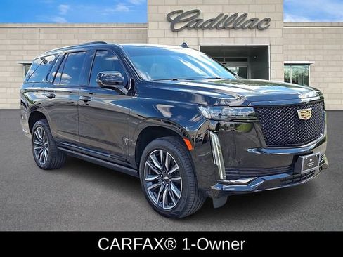 Used 2021 Cadillac Escalade Sport Platinum AWD/4WD image 2
