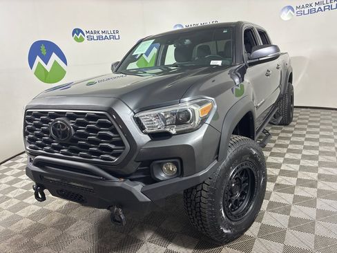 Used 2023 Toyota Tacoma TRD Off-Road AWD/4WD image 4