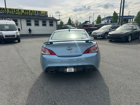 Used 2011 Hyundai Genesis 3.8 image 8