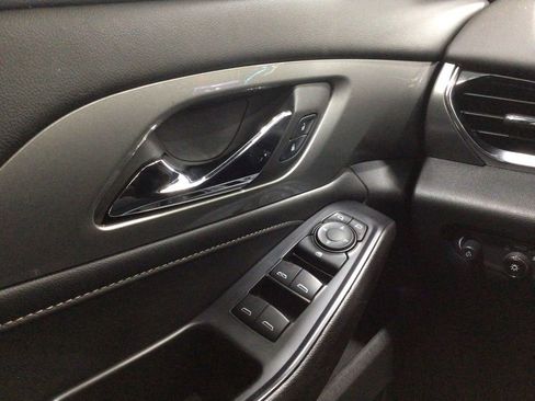 Used 2023 Chevrolet Traverse LT w/ LPO, Floor Liner Package AWD/4WD image 14