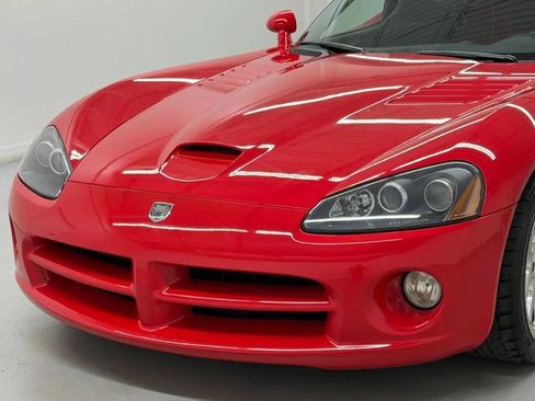 Used 2003 Dodge Viper SRT-10 RWD image 32
