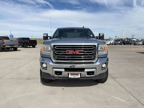 Used 2015 GMC Sierra 2500 SLT w/ Duramax Plus Package AWD/4WD image 5
