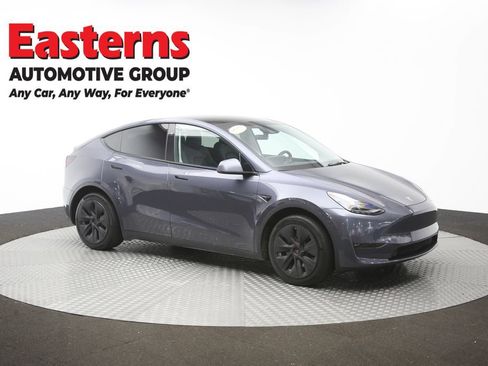 Used 2023 Tesla Model Y Long Range AWD/4WD image 43