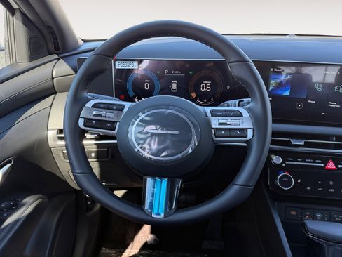 New 2025 Hyundai Tucson XRT image 16