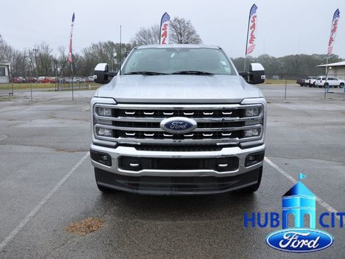 Used 2024 Ford F250 Lariat w/ Chrome Package image 8