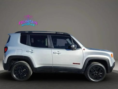 Used 2018 Jeep Renegade Trailhawk w/ Cold Weather Group II AWD/4WD image 6