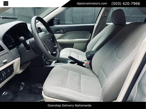 Used 2012 Ford Fusion SE FWD image 18