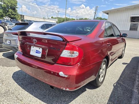 Used 2002 Toyota Camry SE w/ Pkg 2 FWD image 2