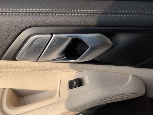 Used 2022 BMW X5 xDrive45e w/ M Sport Package image 16