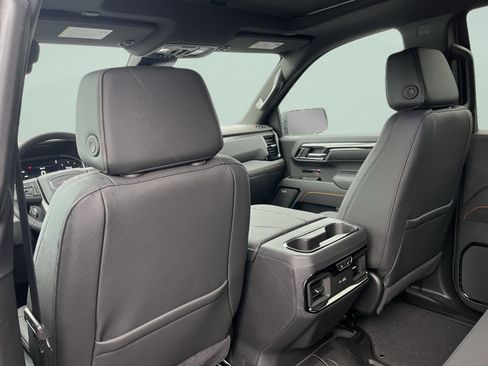 New 2026 GMC Sierra 1500 AT4 w/ AT4 Premium Package AWD/4WD image 16
