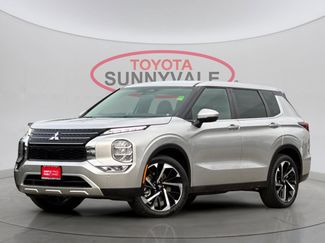 Used 2024 Mitsubishi Outlander SE video 2
