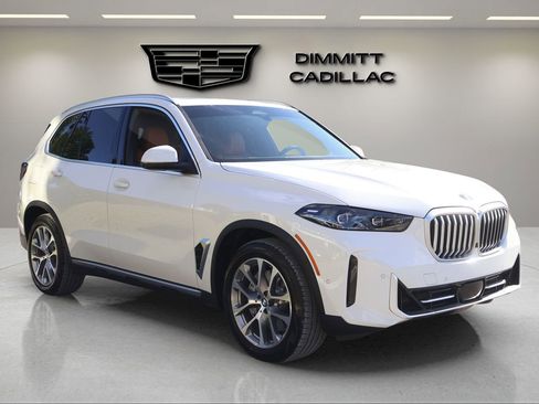 Used 2026 BMW X5 xDrive50e w/ Executive Package image 7