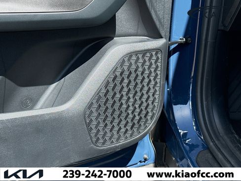 New 2027 Kia Telluride S image 25