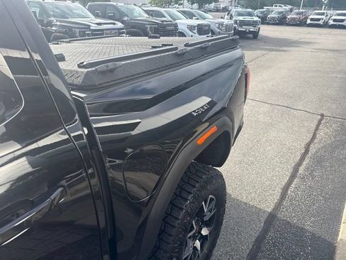 Used 2023 GMC Canyon AT4X AWD/4WD image 7