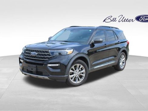 Used 2022 Ford Explorer XLT w/ Equipment Group 202A RWD image 1
