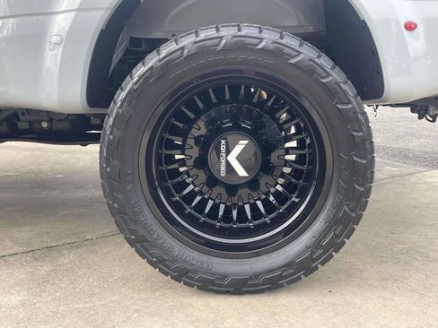 New 2026 Ford F450 Platinum w/ FX4 Off-Road Package image 9