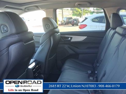 Used 2024 Acura MDX SH-AWD image 17