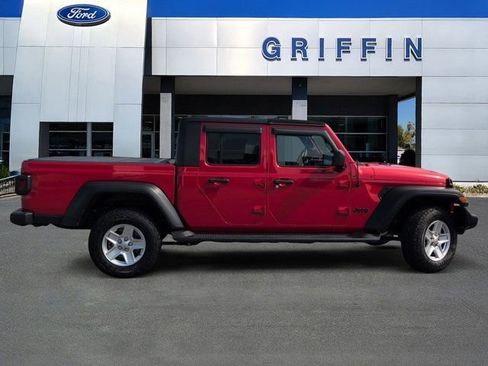 Used 2020 Jeep Gladiator Sport w/ Quick Order Package 24S image 3