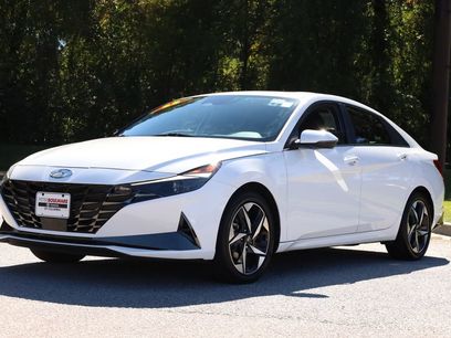 Used 2023 Hyundai Elantra Limited