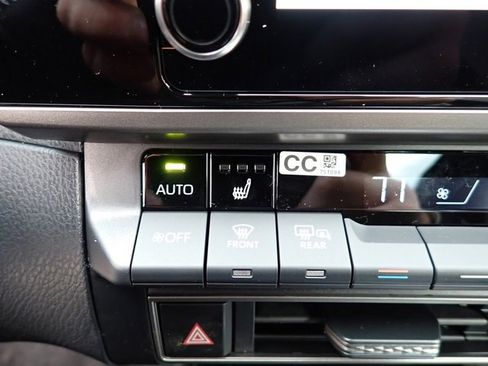 New 2026 Toyota Camry SE image 18