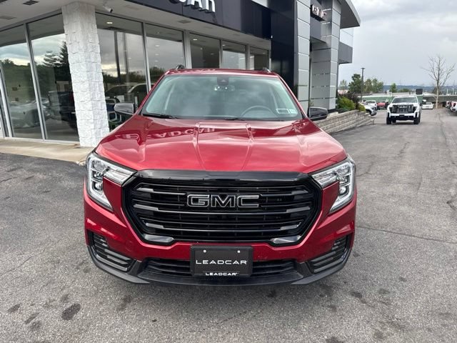 Used 2023 GMC Terrain SLE w/ Driver Convenience Package AWD/4WD image 8
