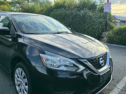 Used 2017 Nissan Sentra S FWD image 3