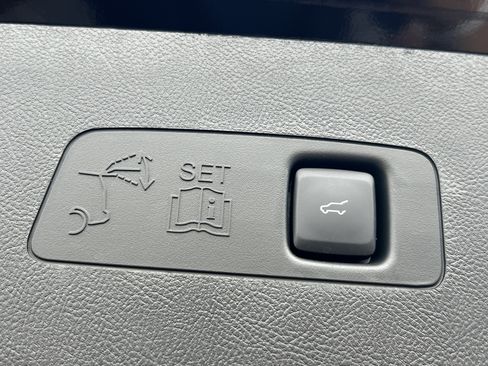 New 2026 Lincoln Corsair Premiere FWD image 6